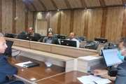 برگزاری جلسه بررسی وضعیت بهداشتی و سلامت جسمانی پرسنل دامداری ها و گلخانه ها در شهرستان چادگان